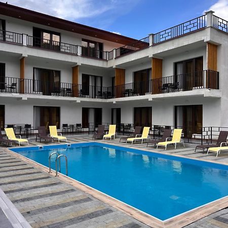 Anne'S Hotel In Mestia Luaran gambar